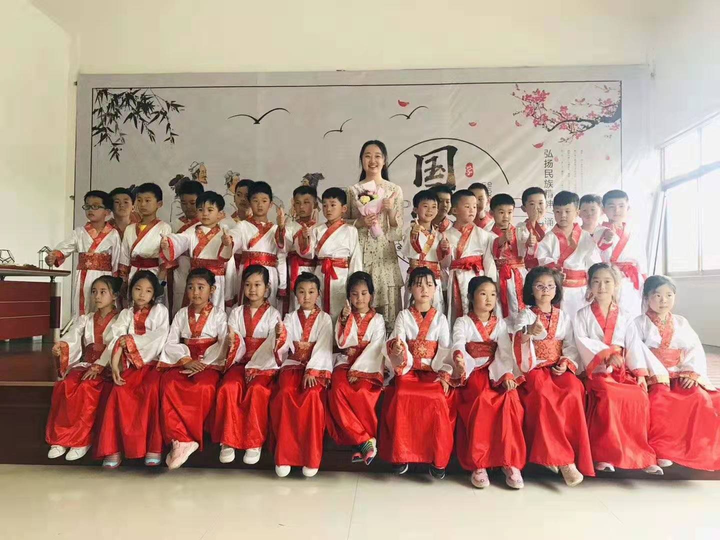 國(guó)風(fēng)少兒拓展訓(xùn)練